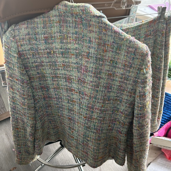 It is by Le Chateau! Made in France! Size 4. Blue Tweed. - Picture 4 of 4